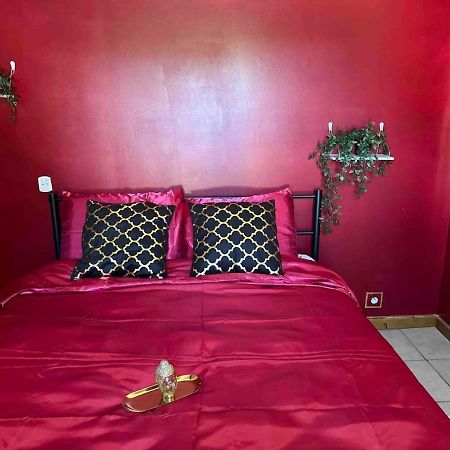Chez Marinette Bed & Breakfast Langoelan ภายนอก รูปภาพ